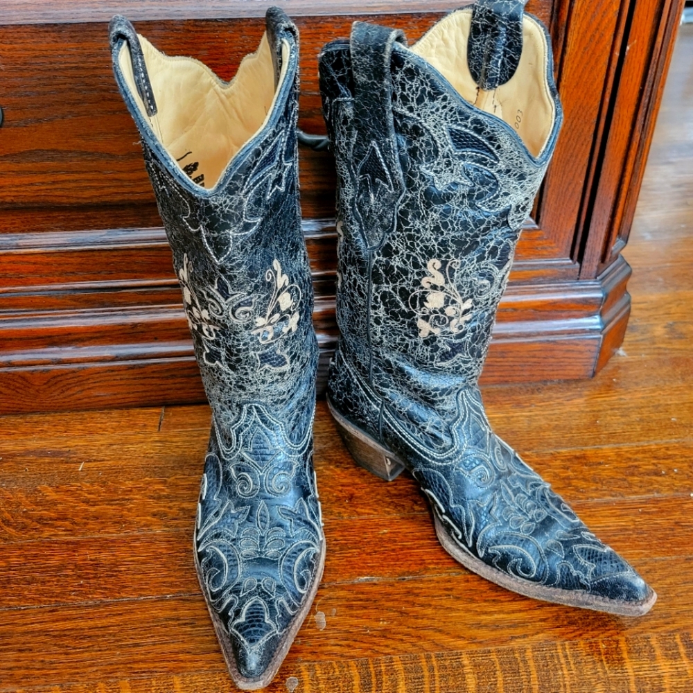 Corral black leather lizard inlay Cowboy boots